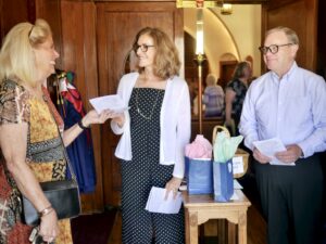 AEED1FB2-6363-4E8D-BA9E-3F89C4E2374E_1_201_a